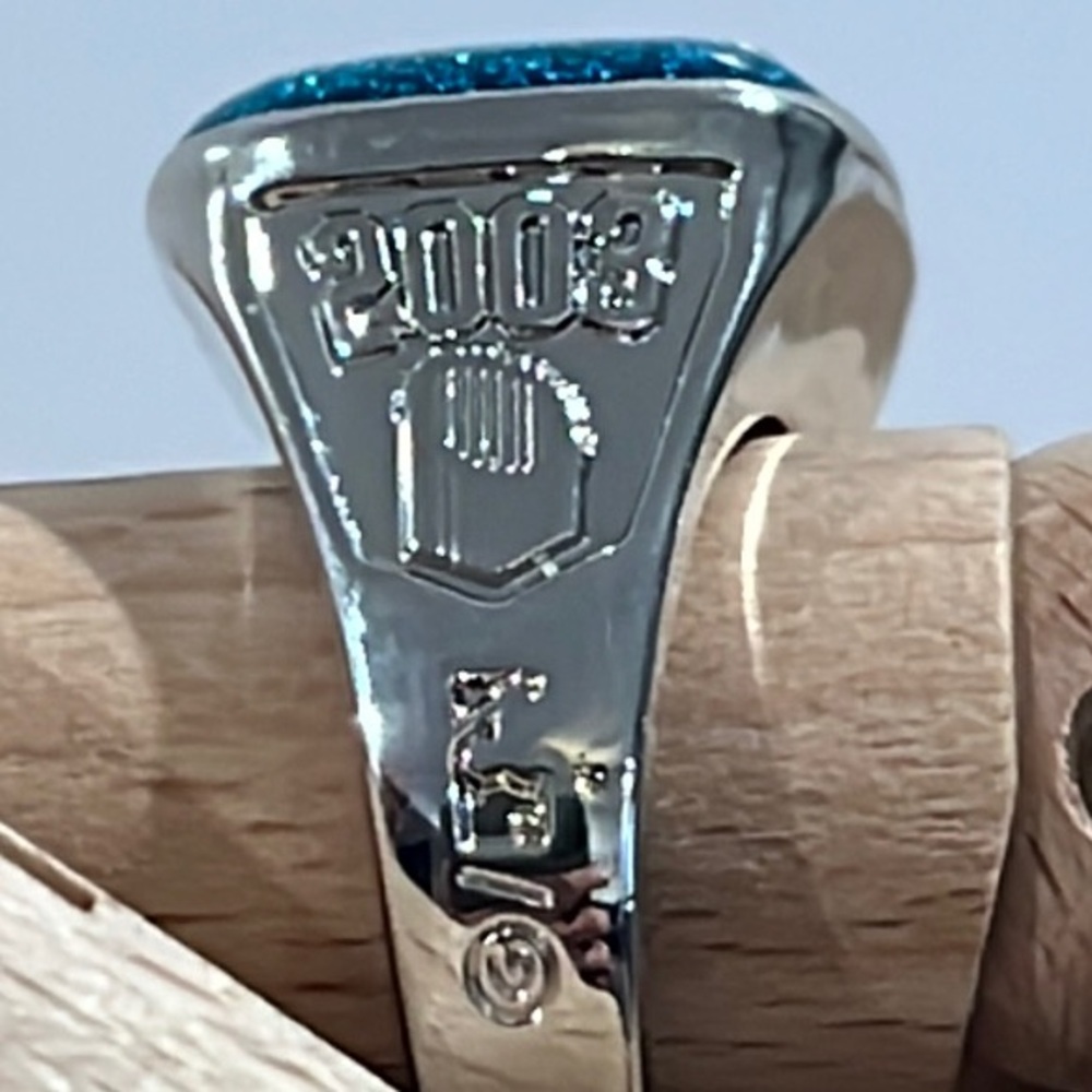 Florida Marlins Commemorative 2003 World Series Champions Ring - Picture 4 of 11